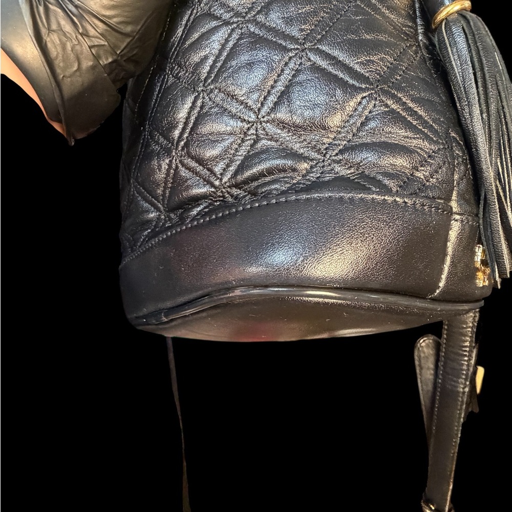MCM Black Quilted Bucket Crossbody Bag (A752) - Picture 7 of 12